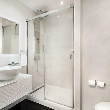 Les Demoiselles A - Au Pied Du Chateau Apartment